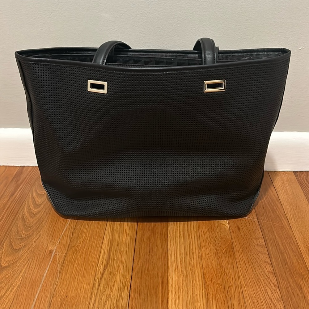 Lo & Sons Seville Shell (no insert) 13”